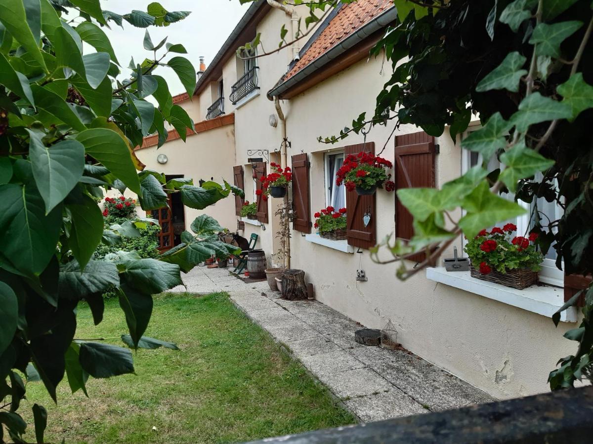 Les Alouettes B&B Hardecourt-aux-Bois Экстерьер фото